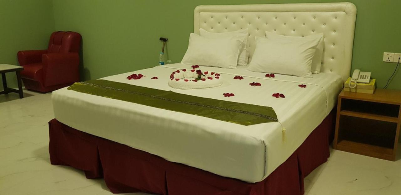 Supreme Hotel יאנגון מראה חיצוני תמונה